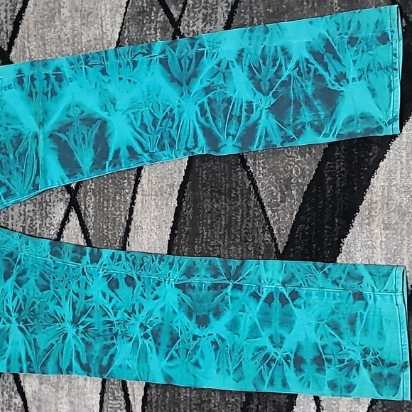 ROCK & REPUBLIC TIE DYE OSCAR SKINNY BERLIN DENIM JEAN - Picture 9 of 14